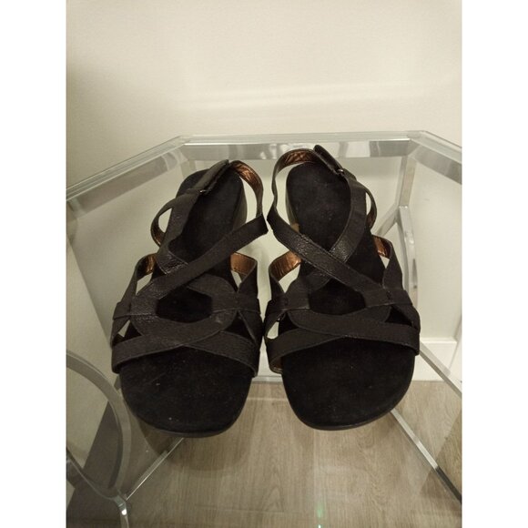 Easy Spirit Women's Black and Gold Crisscross Strapped Sandals Size 6.5 - Picture 3 of 6